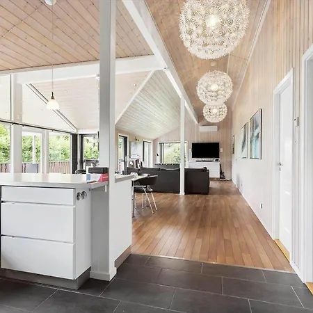 Ll210-humble-blabaervaenget-5 * Nordenbro Vesteregn